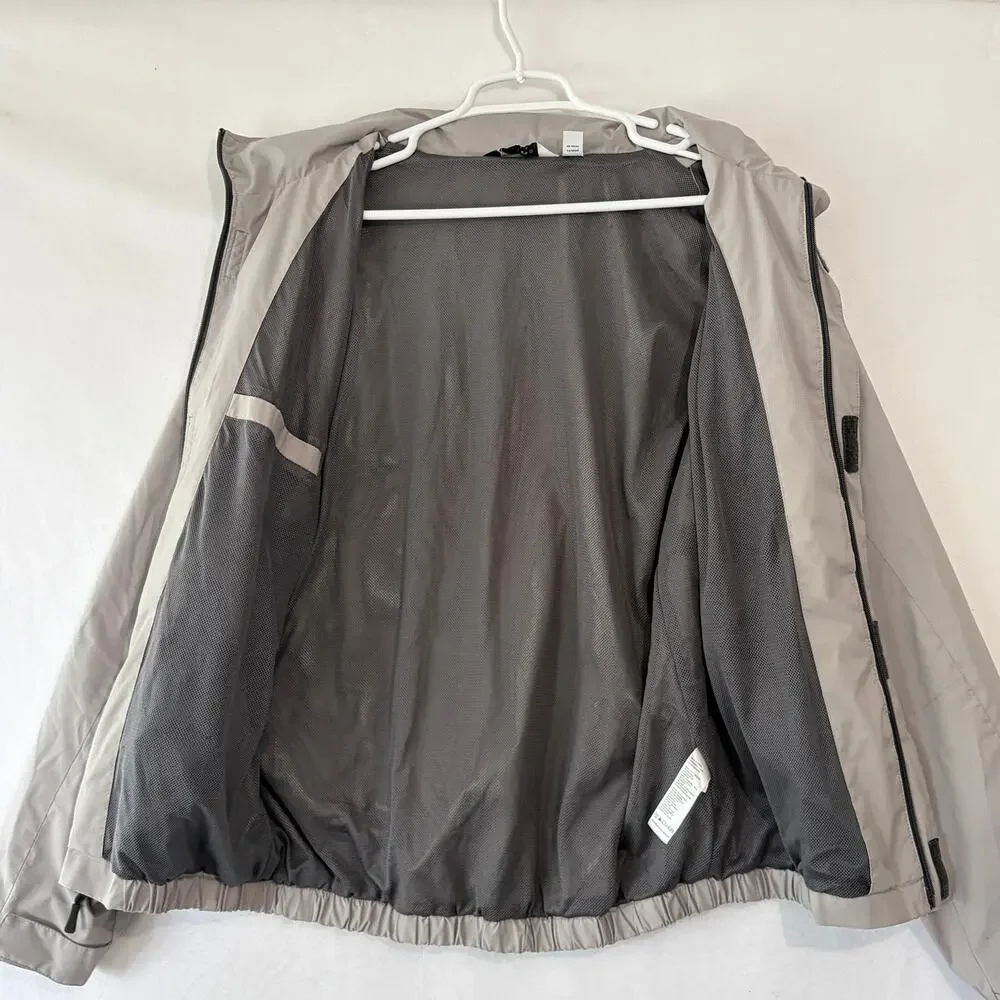 IZOD Golf Jacket Mens Medium Gray Windbreaker Roll Up Hood Lightweight Full Zip
